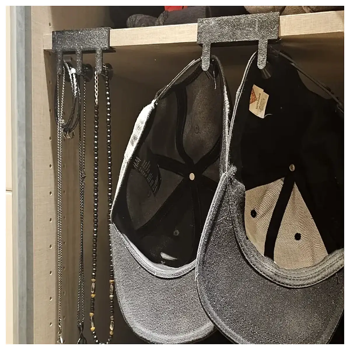 Chain Hat Storage Rack Wall Mounted Shelves Hanging Organizer Multi Function Storage Box Indoor Decoration Space Saving Home Apparel Storage