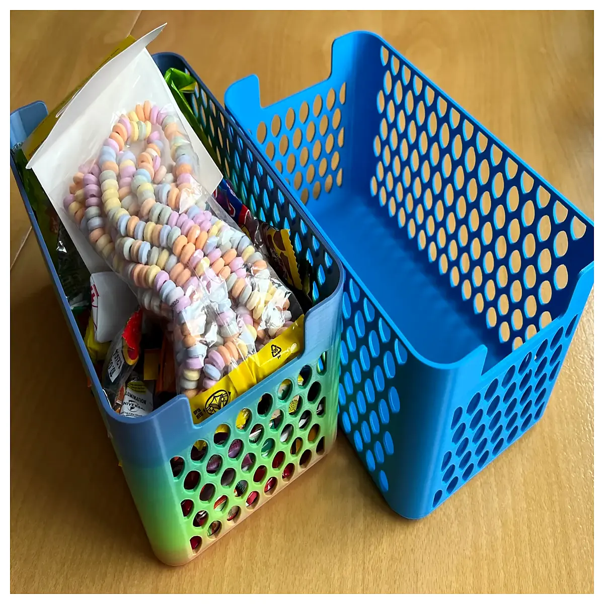 stackable storage bins 144x250x125mm plastic organizer boxes with lids for closet garage shelf home office packing containers