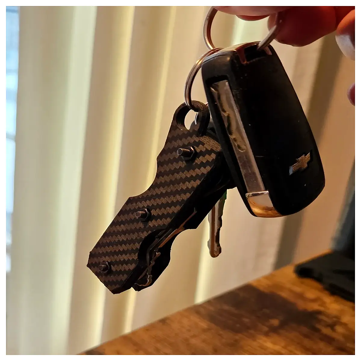 best key organizer for men leather keychain holder with name tag rattle compact travel accessories