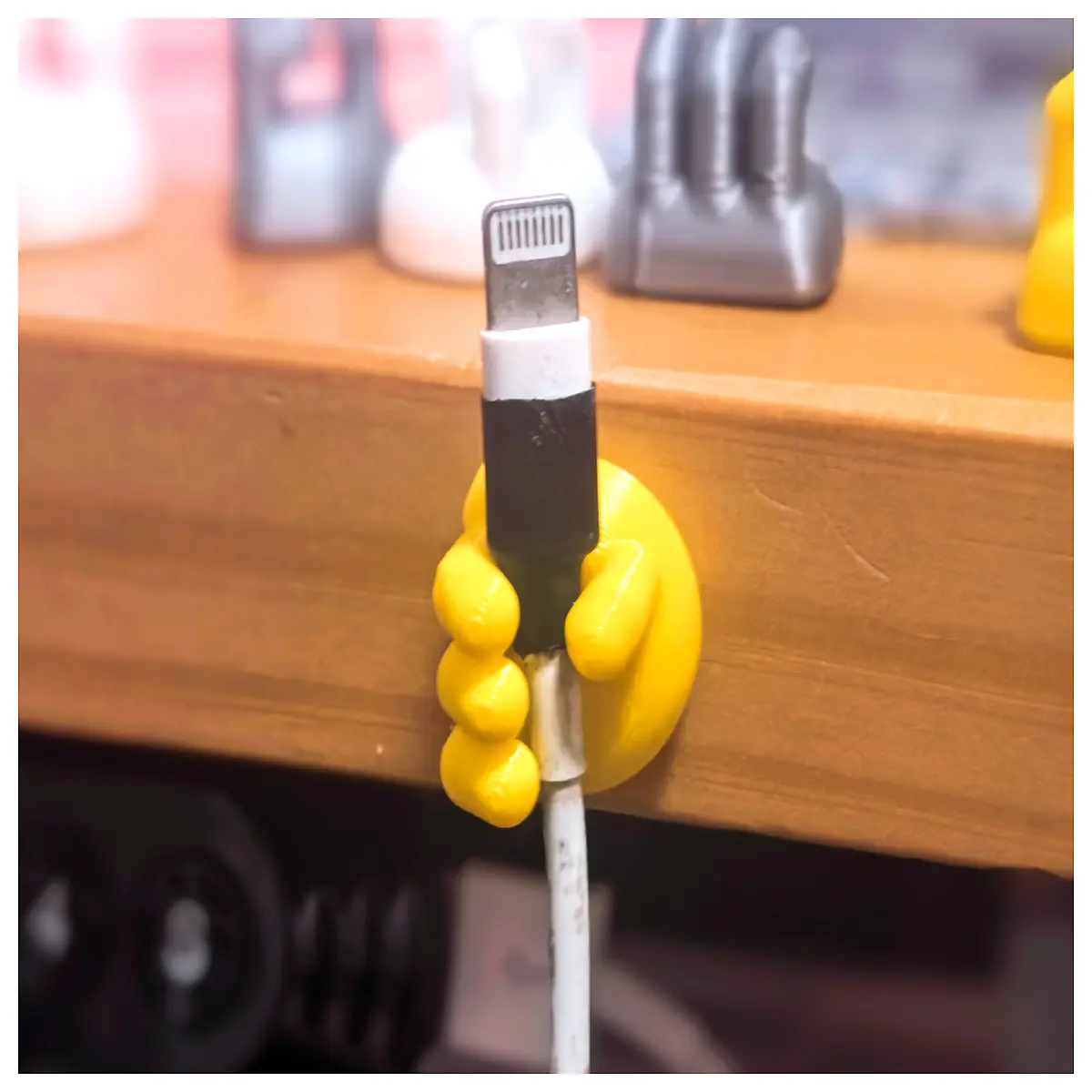 Finger Cord Organizer 2g Lightweight Cable Clip Cable Management Tool Phone Charging Cable Organizer Cord Storage Clip