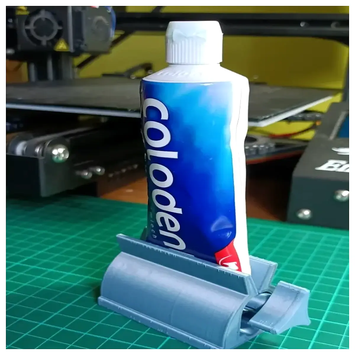 duty tube squeezer for toothpaste glue paint manual extruder tool kitchen bathroom organizer