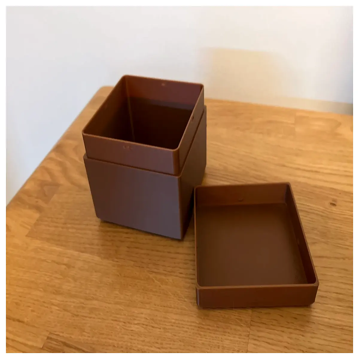Medium Clip Lid Storage Box Organizer Container Storage Box Home Office Storage Easy to Disassemble