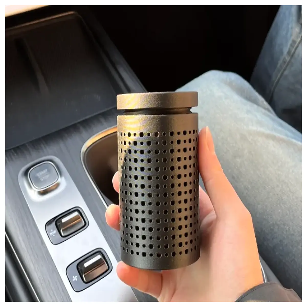 SU7 Car Diffuser Box Air Purifier Car Interior Accessories Fragrance Diffuser Aroma Box Air Freshener