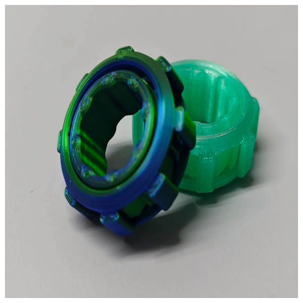 Cyber EDC Prayer Bead Spiked Ring Rotating Finger Ring Joint Support Fitness Accessories Extreme Sports Emergency Tool