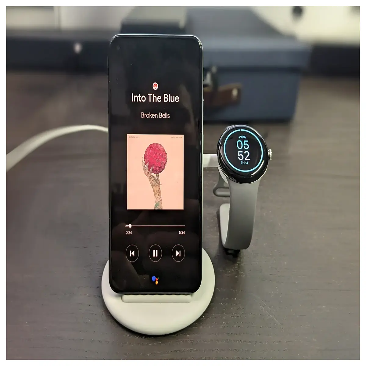 wireless charging pad for pixel watch 1 2 universal dock accessory fast charge base station compatible with pixel watch pro