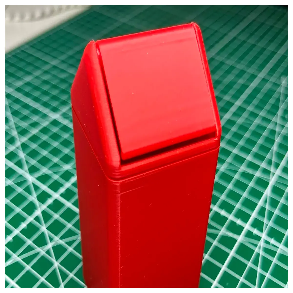 Gridfinity Mini Flip Top Trash Can Desktop Storage Box Small Item Organizer Waste Recycling Container Home Office Storage
