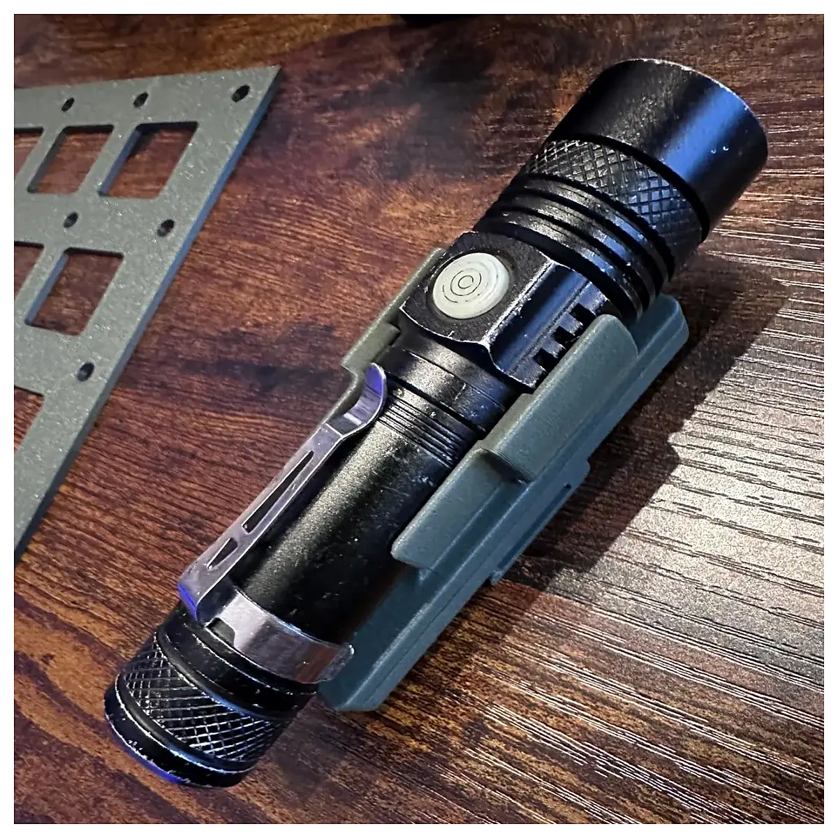 30203 MOLLE System Mount Tactical Flashlight Holder Accessory Outdoor Lighting Equipment Military Parts
