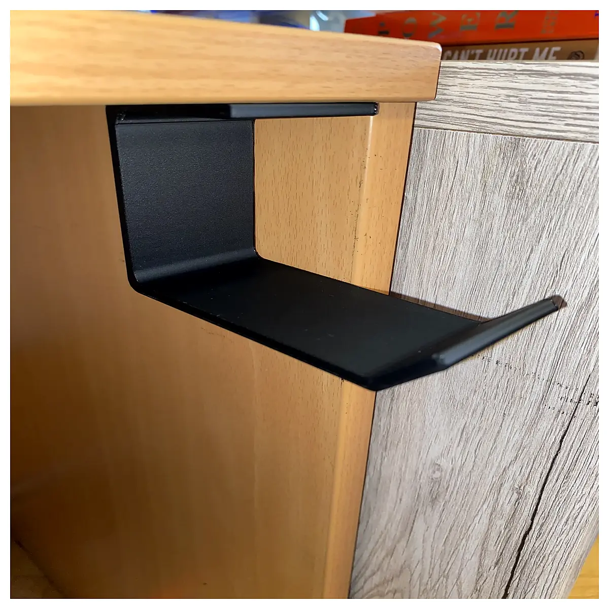 Headphone Holder Phone Desk Stand Earbud Holder Mobile Phone Stand Headphone Mount Desktop Accessory Phone Stand