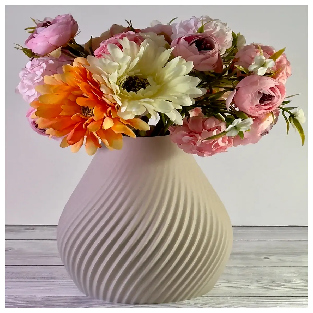 modern minimalist ceramic vase spiral design home decor table centerpiece