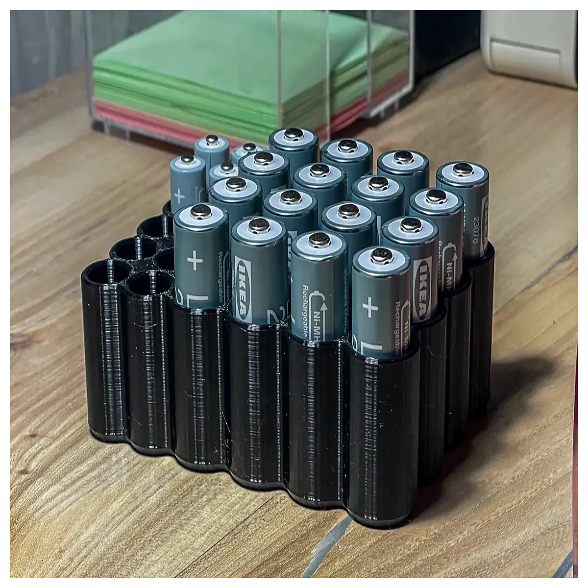 AA Battery Case 16 Pack Battery Storage Box Charger Battery Organizer Battery Storage Solution