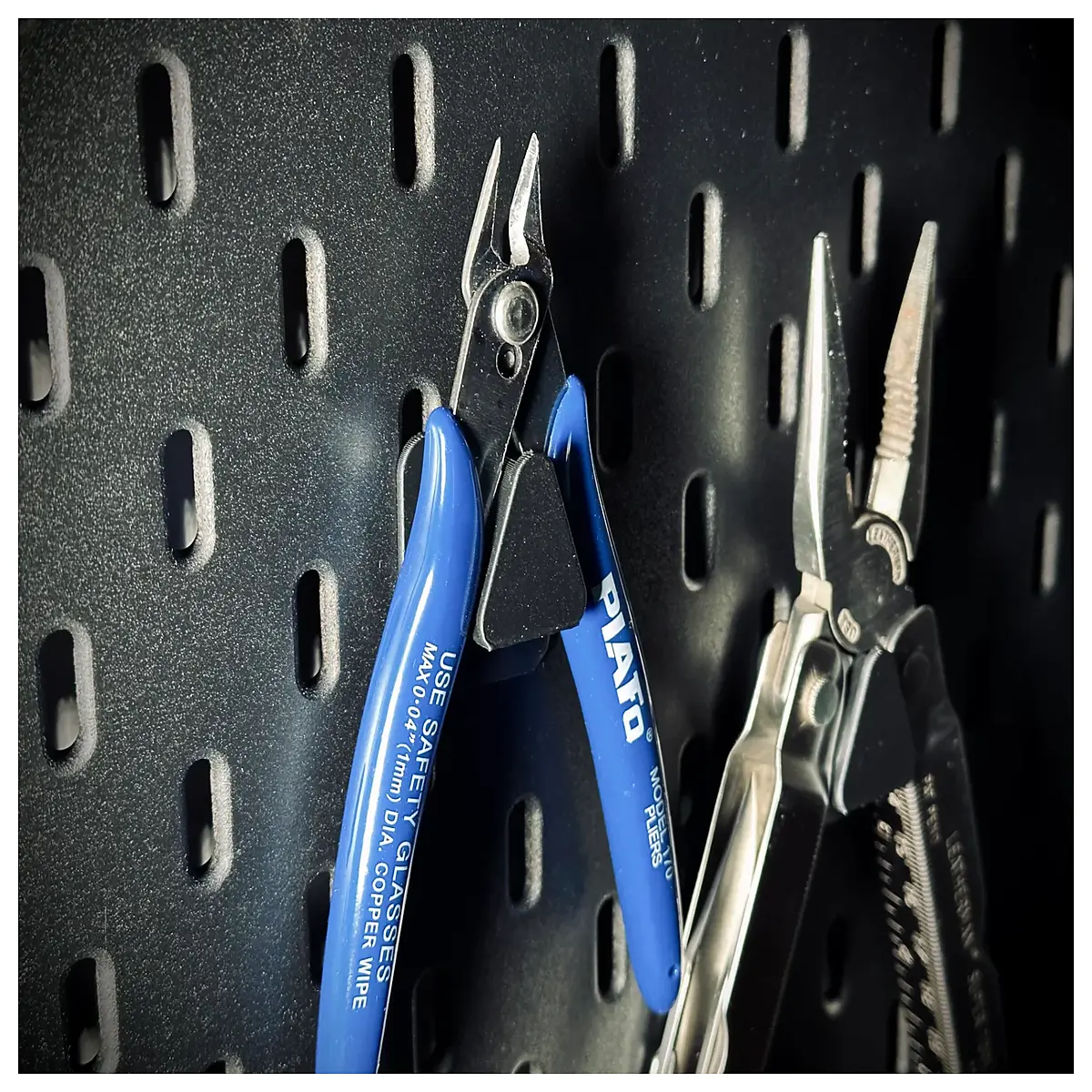 Generic Skeddy Pliers Rack Pliers Holder Electronic Pliers Stand Repair Tool Accessories Pliers Organizer