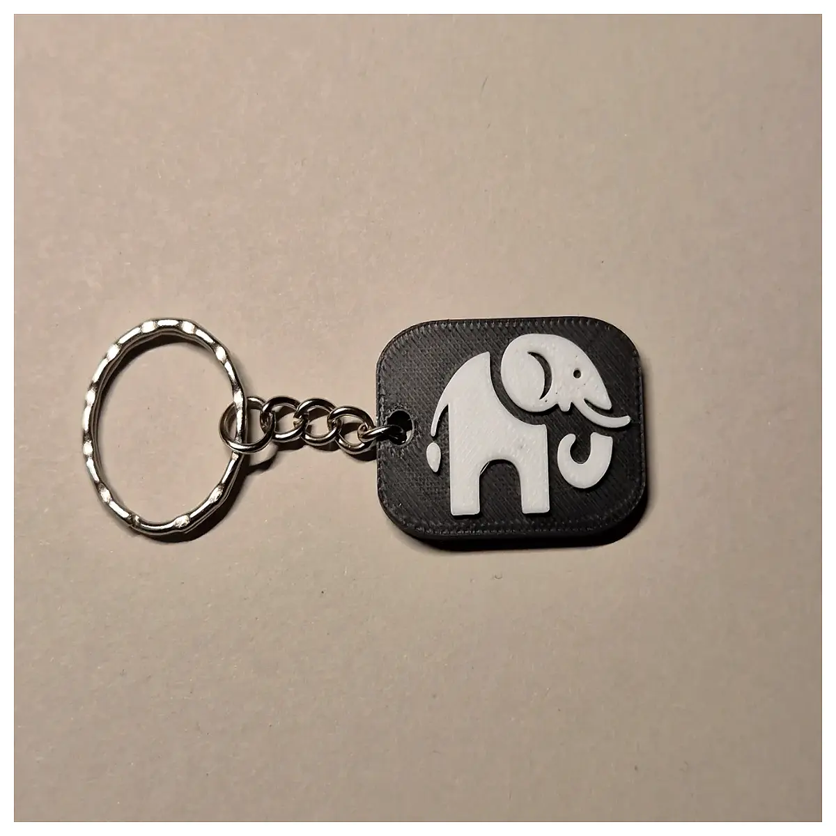 Elephant Keychain Cute Animal Charm Keyring Accessory Decoration Friends Family