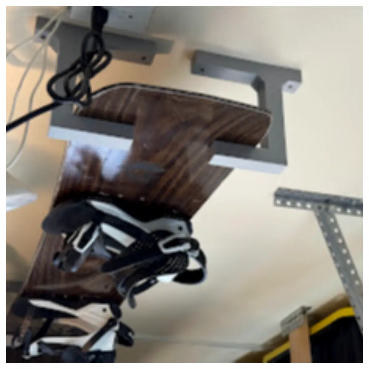 Top Mount Ski Snowboard Attachment Outdoor Sports Accessory Quick Install Ski Rack Ski Support Sports Equipment