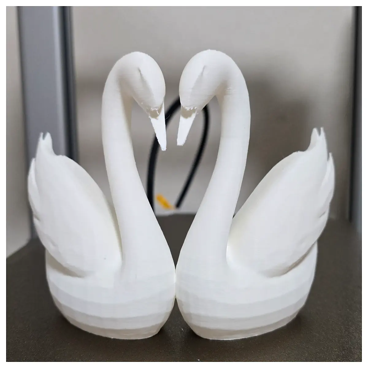 Double Swan Sculpture Romantic Decoration Indoor Garden Ornament Sculpture Art Piece Placement