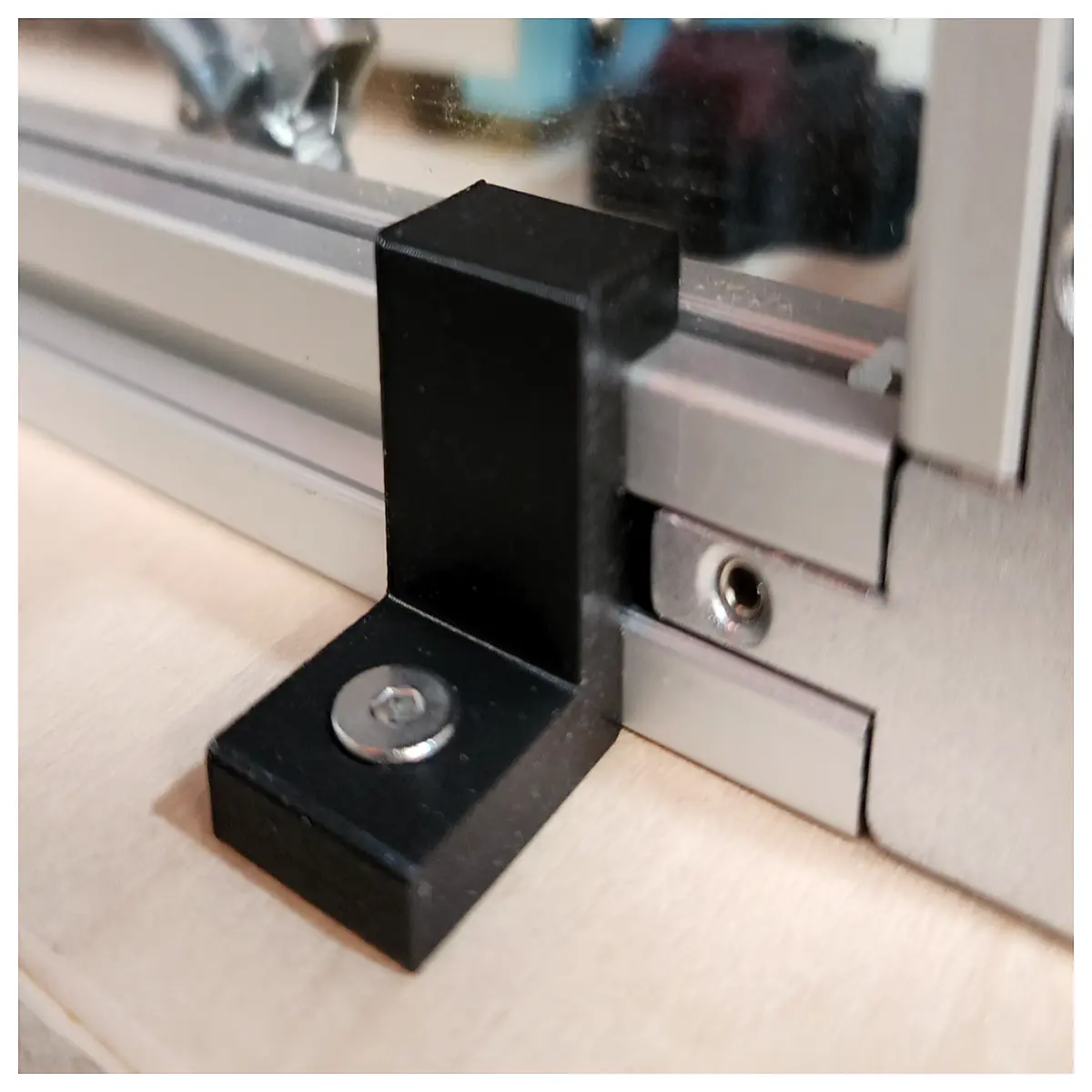 Profile Extrusion Support Bracket Desktop Fixing System Construction Support Engineering Bracket Profile Stanchion Extrusion Fixing Accessory