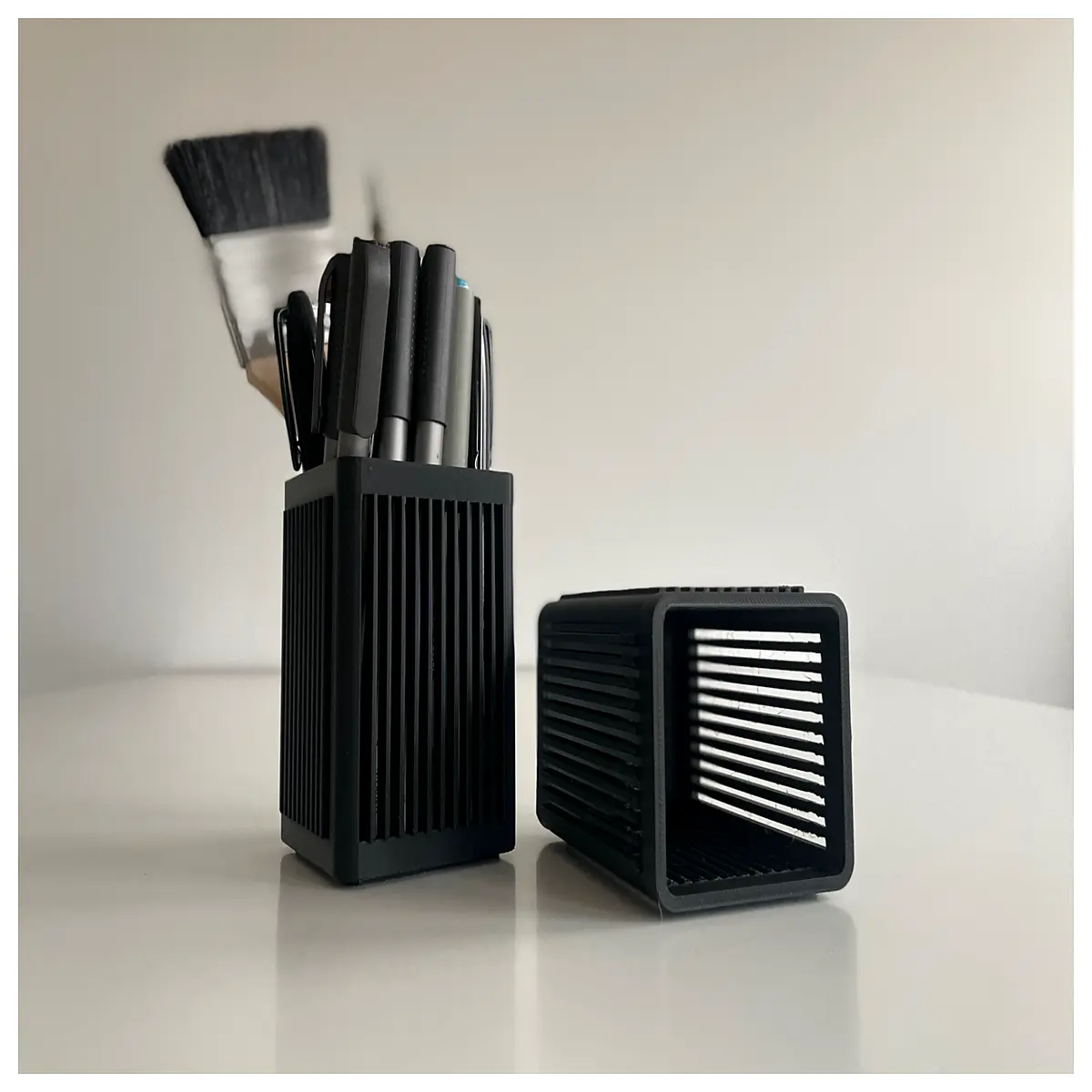 Minimalist Pen Holder Creative Desk Organizer Scattered Pen Case Office Learning Supplies Pen Tube Pen Box Storage Tube Simple Elegant