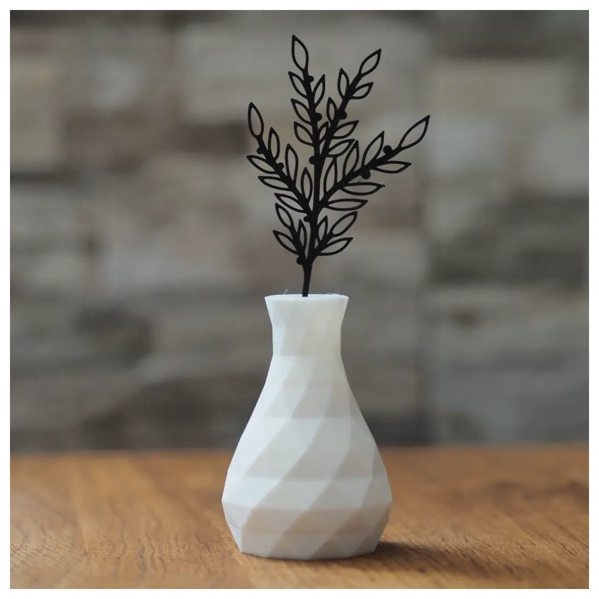 Low Polygonal Vase Geometric Decor Modern Home Accent Art Sculpture Interior Decoration