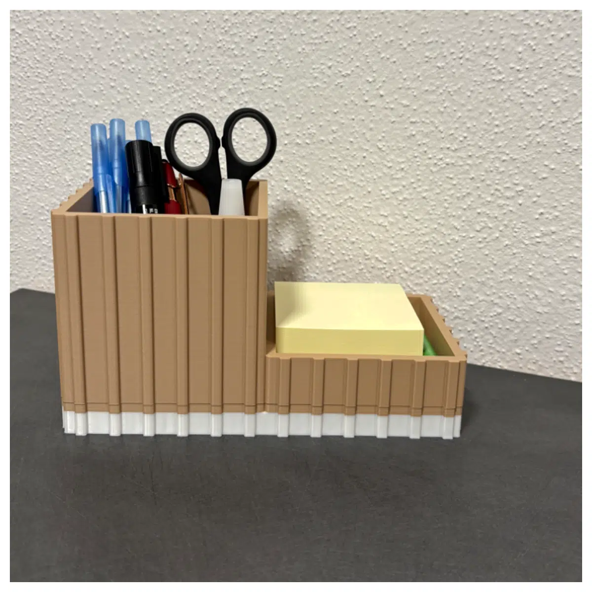 Desk Organizer Pen Holder with Sticky Notes Desktop Storage Office Supply Holder Small Accessories Creative Storage