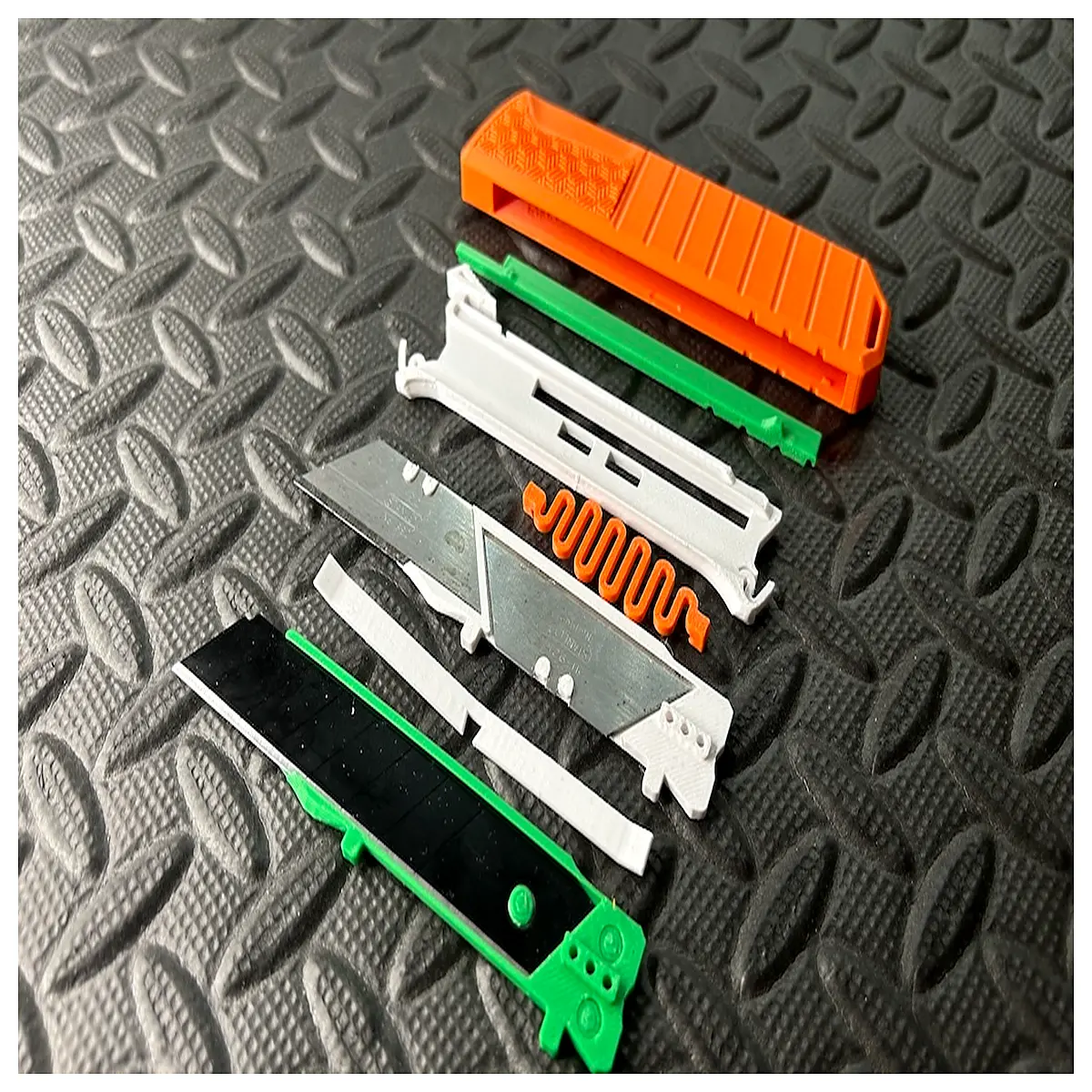 otf pro trapezoid 18mm multi function o ring design auto deploy blade tactical edc tool
