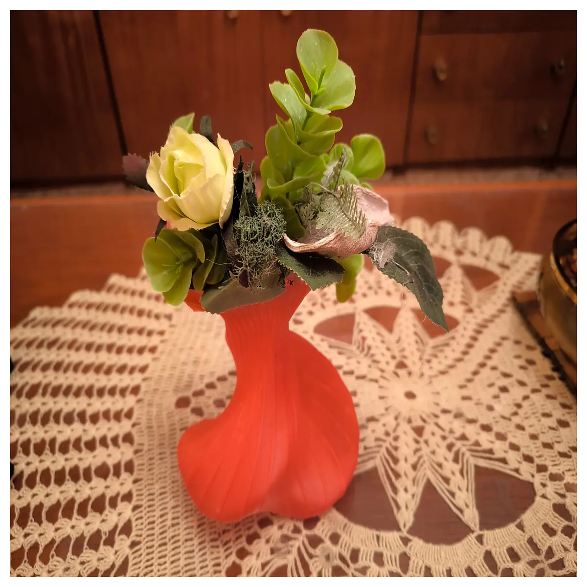 Spiral Vase Decorative Item Creative Home Decoration Twisted Vase Gift Decoration Art Spiral Vase