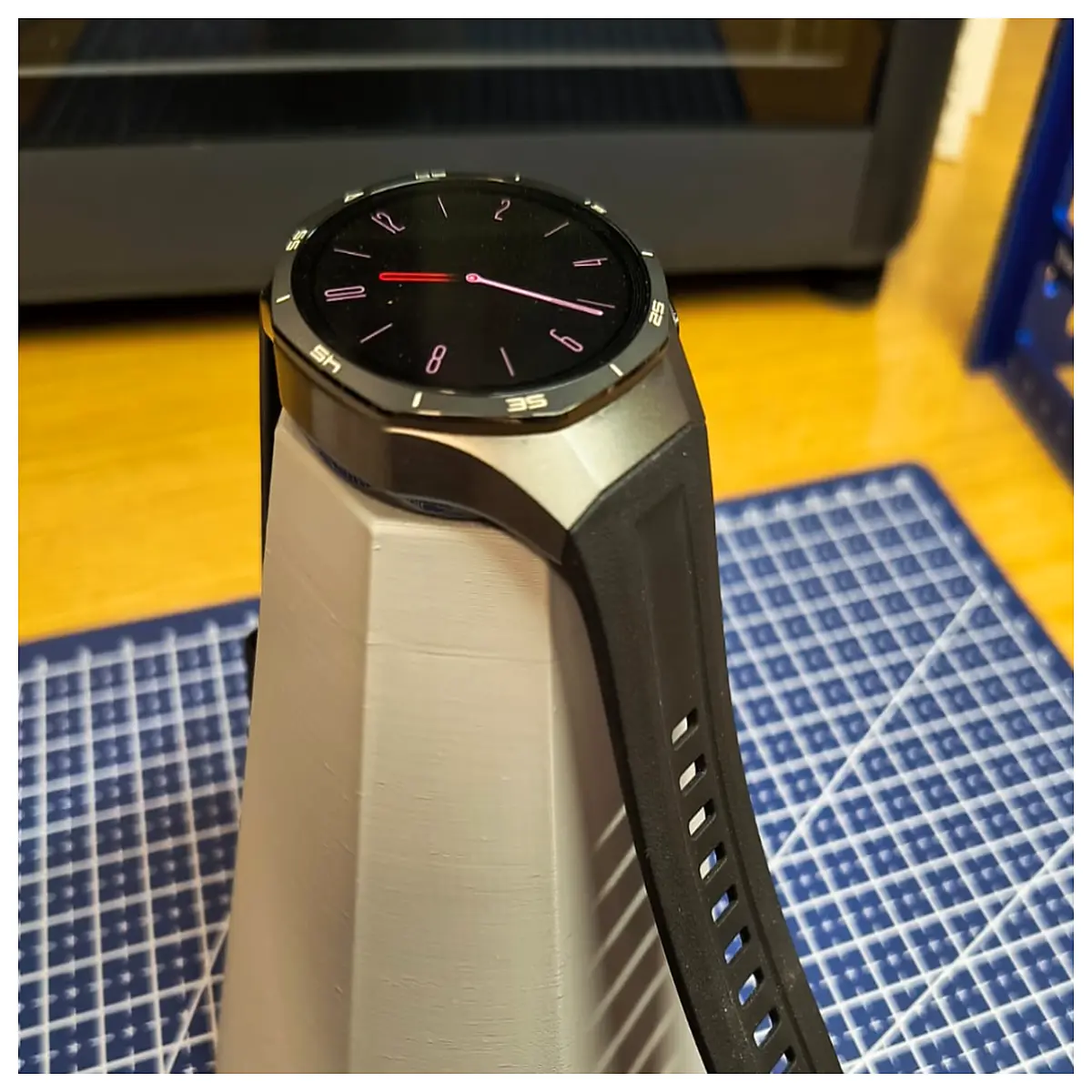 Watch GT5 Pro Charging Dock 100mm High Smartwatch Stand Charging Station Magnetic Fast Charge Accessories
