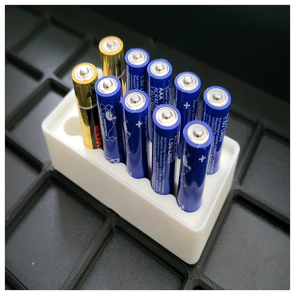 AAA Battery Organizer Gridfinity Organizer 12 Batteries Storage Box Battery Case Battery Storage Container