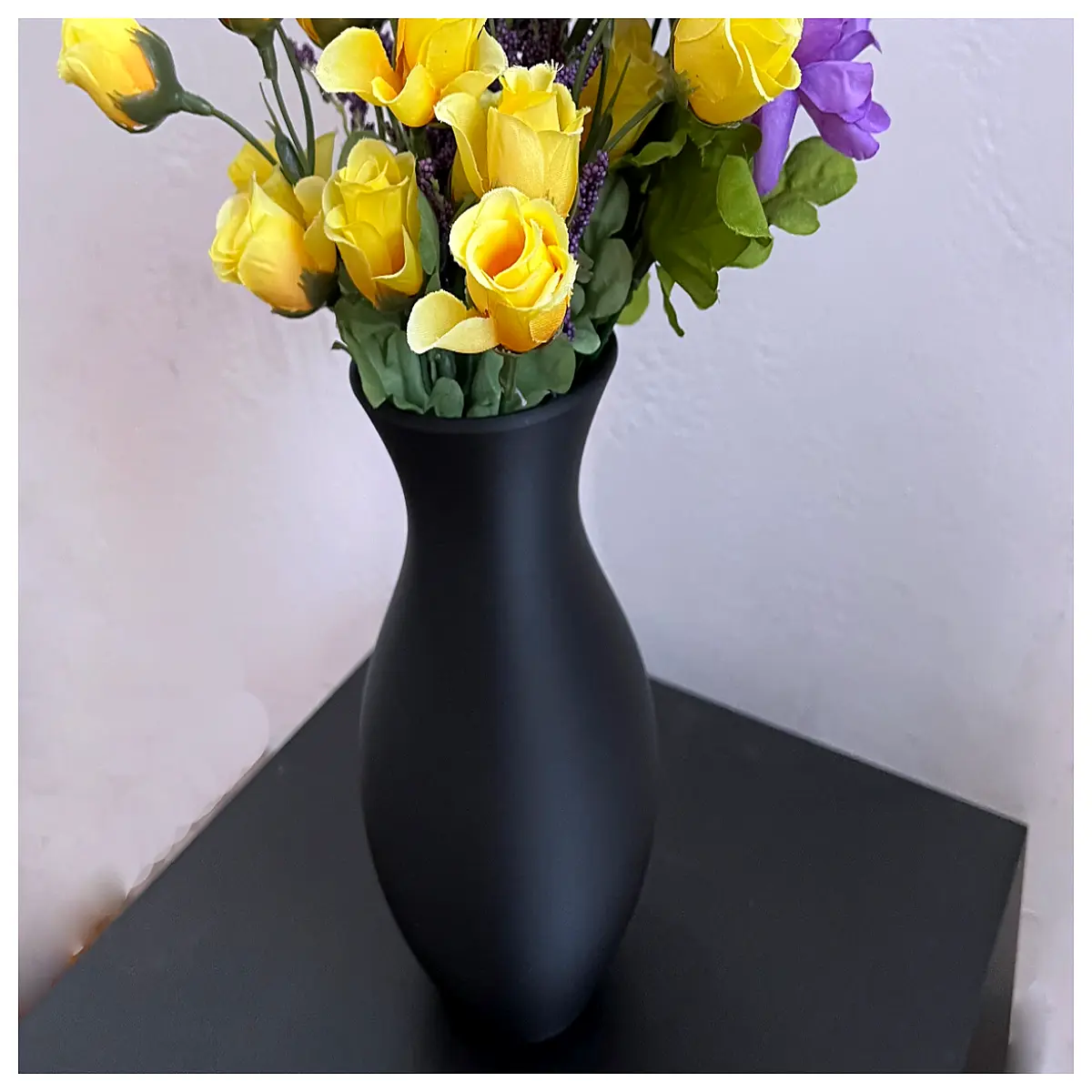 Modern Vase Ceramic Decorative Item Home Decor Art Vase Creative Gift Modern Vase