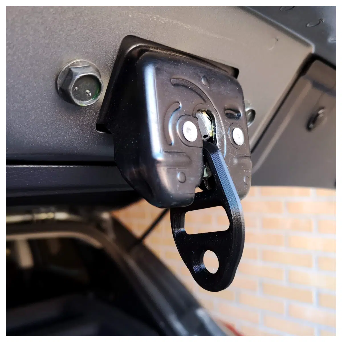 Boot Lid Fasteners Locking Pins Car Parts Rear Hatch Securement Spare Parts Vehicle Accessories