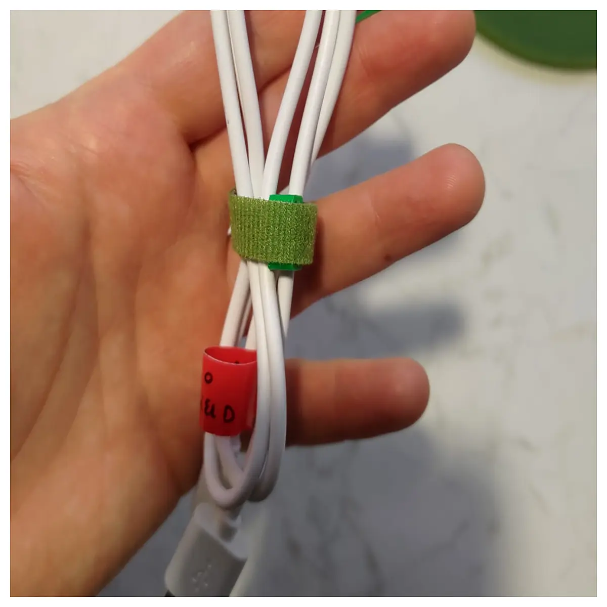 Mini Nylon Cable Management Hook Compact Portable Organize Cables Home Office Accessories Connectors