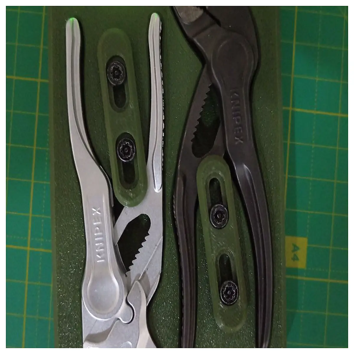 Kneip Pliers Stand Pliers Holder Pliers Support Repair Tool Accessory Pliers Stand