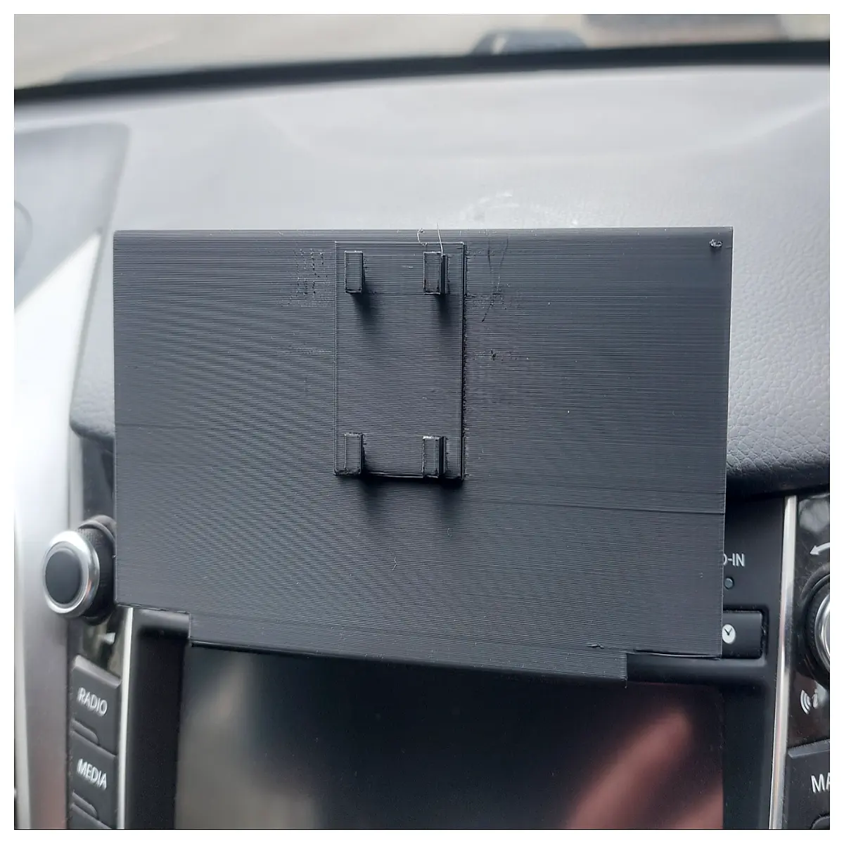 Carpuride W903 CD Cassette Mounting Bracket Player Accessory Disc Holder Media Device Support