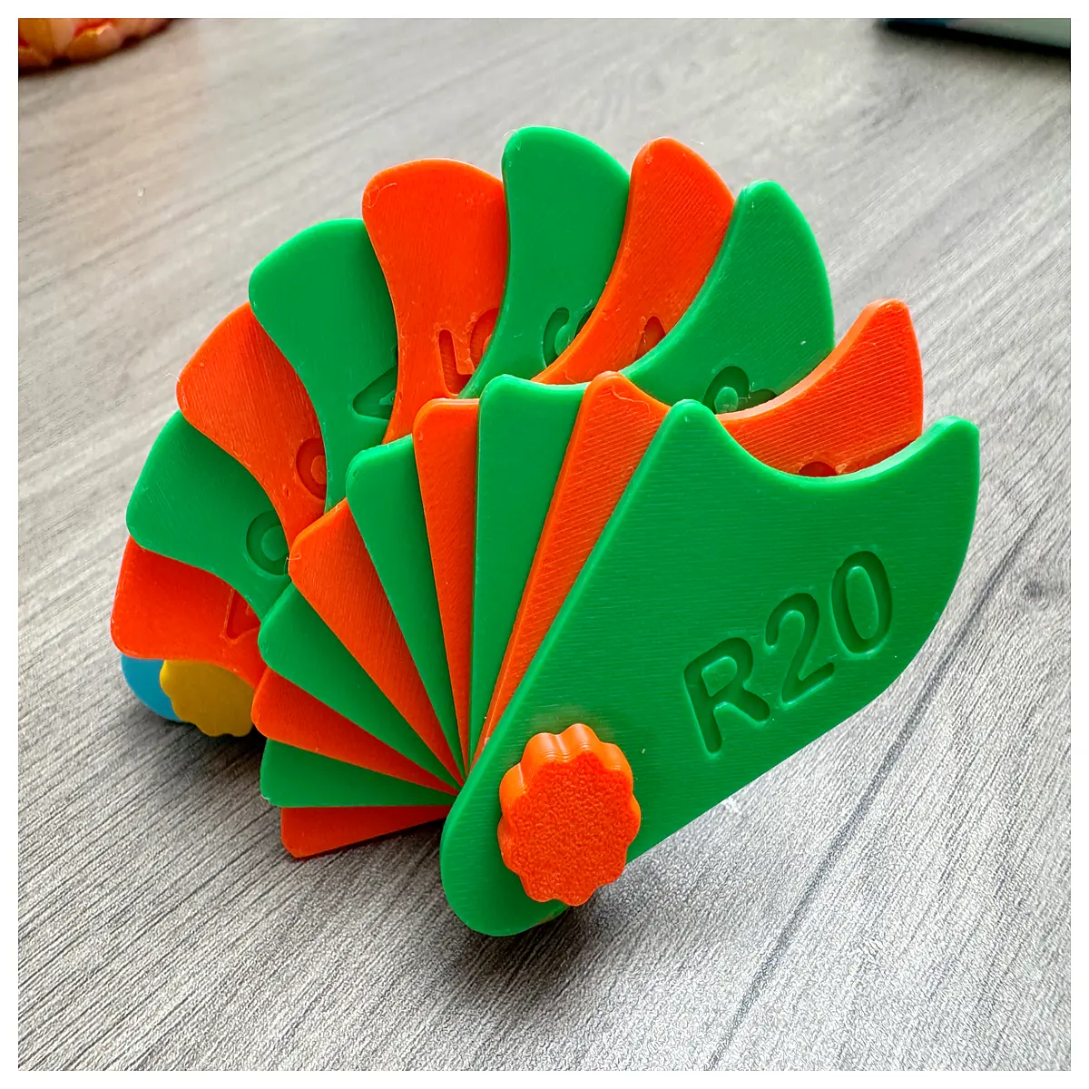 Round Corner Protractor R11R20 Portable Angle Ruler Measuring Tool for Carpentry DIY Construction Accessories