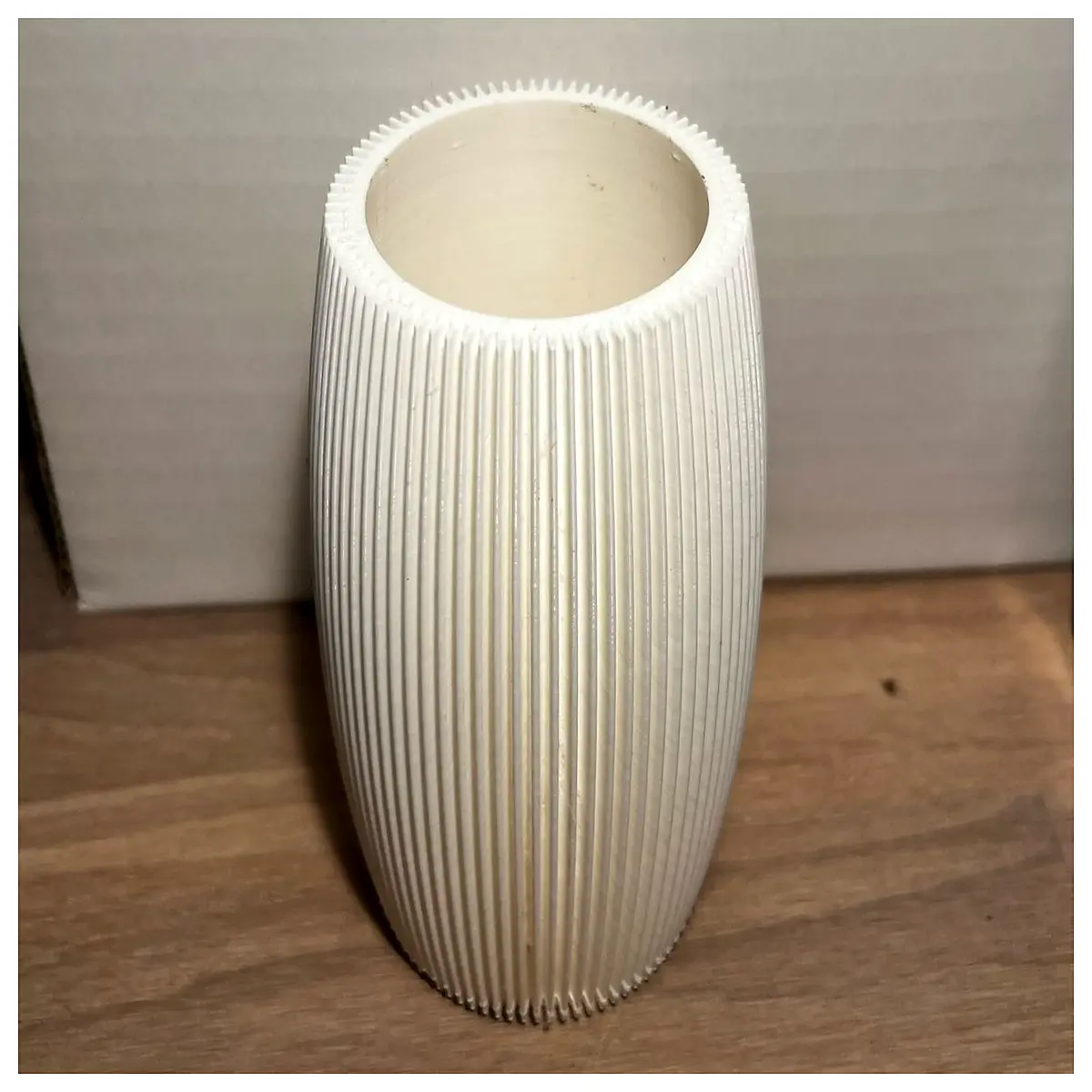 Facet Cut Vase Decorative Accent Home Decor Modern Floral Arrangement Ornament Creative Gift Art Piece Ceramic Vase Interior Decoration