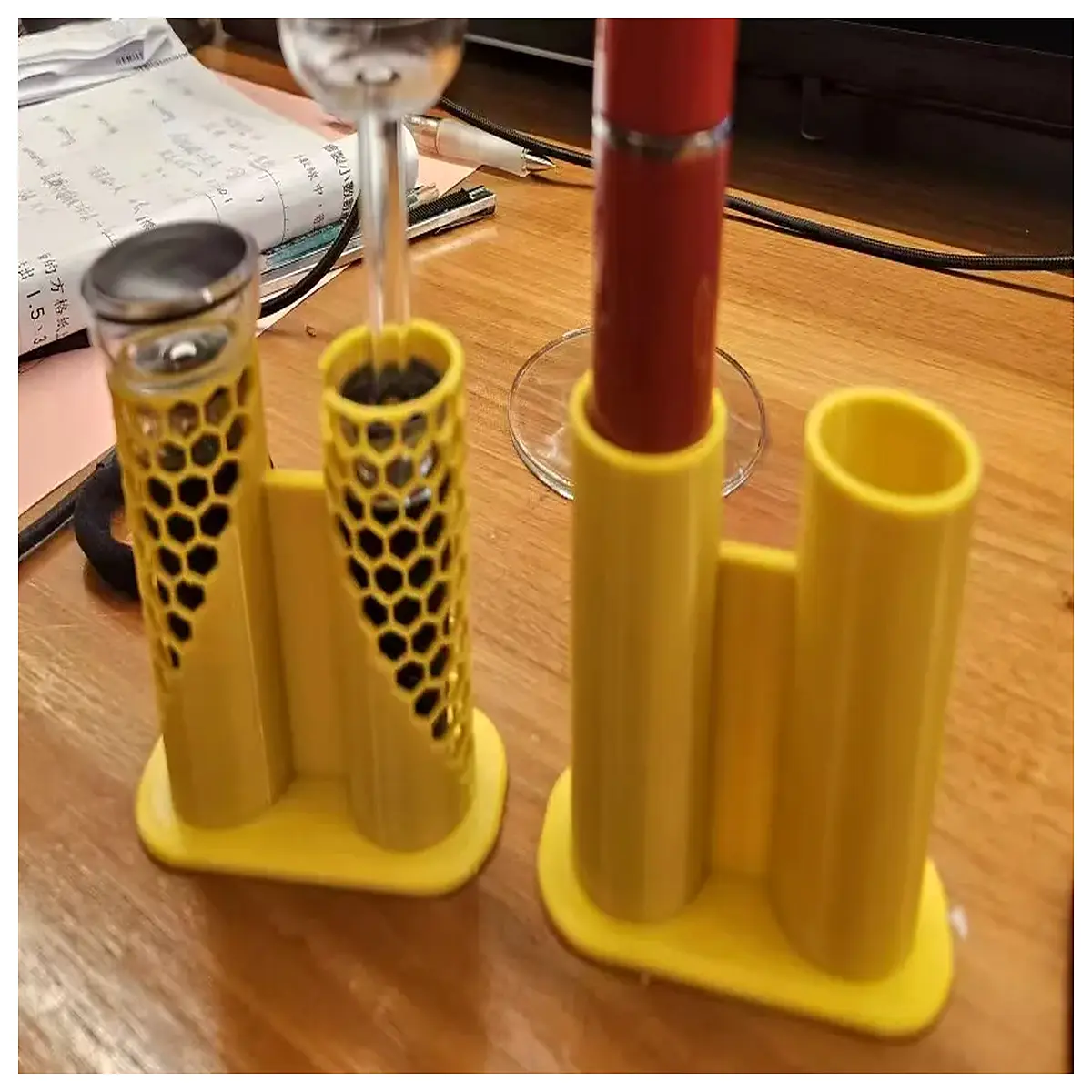 Red Wine Vacuum Stopper Rack Wine Storage Accessory Oxidation Prevention Freshness Retention Essential for Wine Lovers