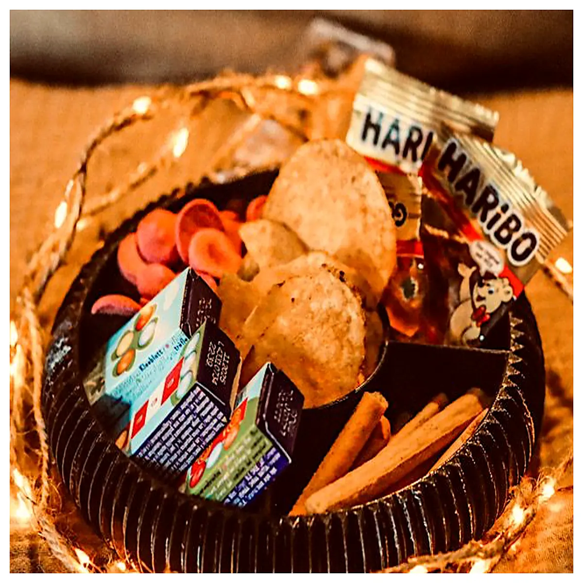 modern zigzag snack plate for party appetizers
