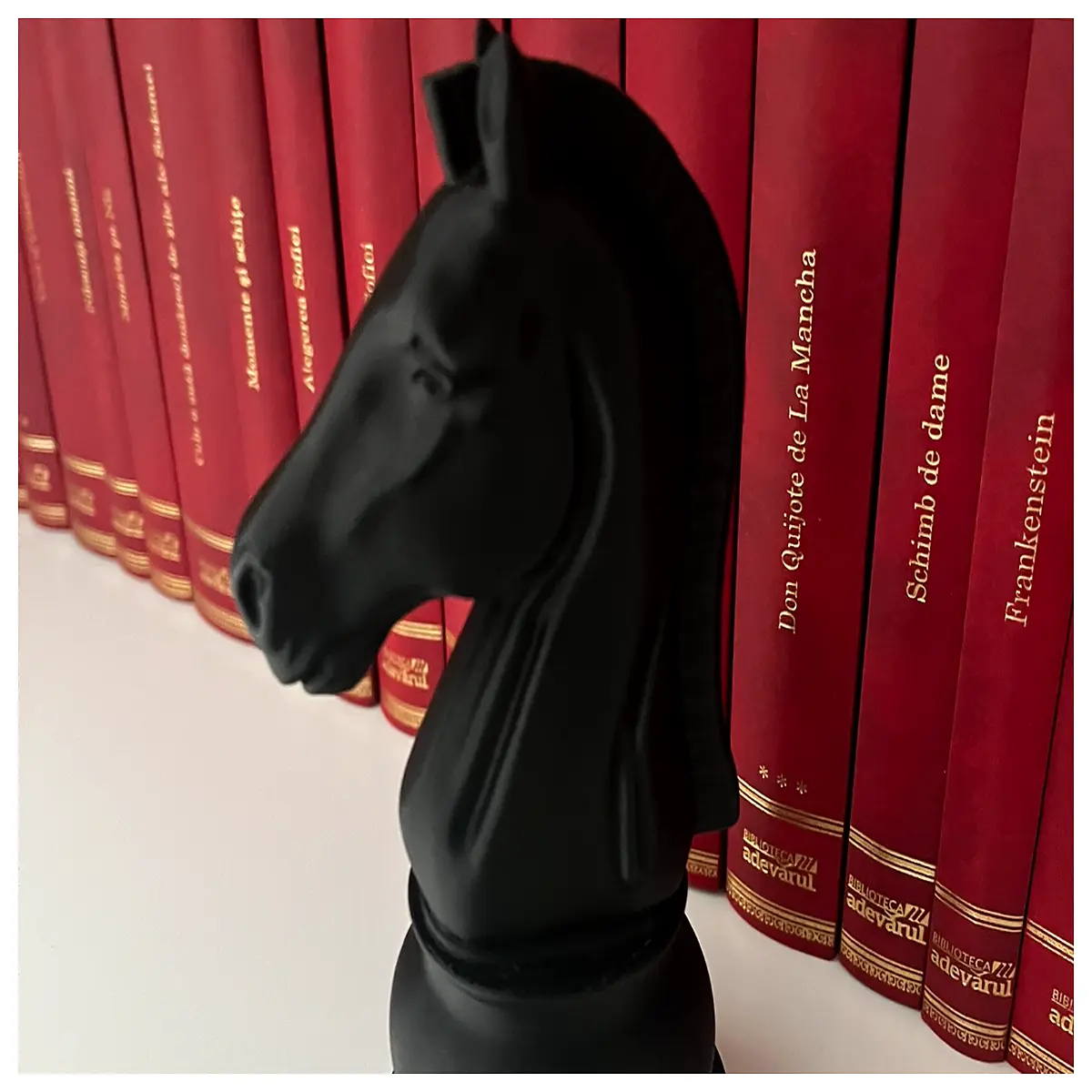 Chess Knight Figurine Desktop Decoration Chess Set Accessory Game Piece Display Collection Ornament
