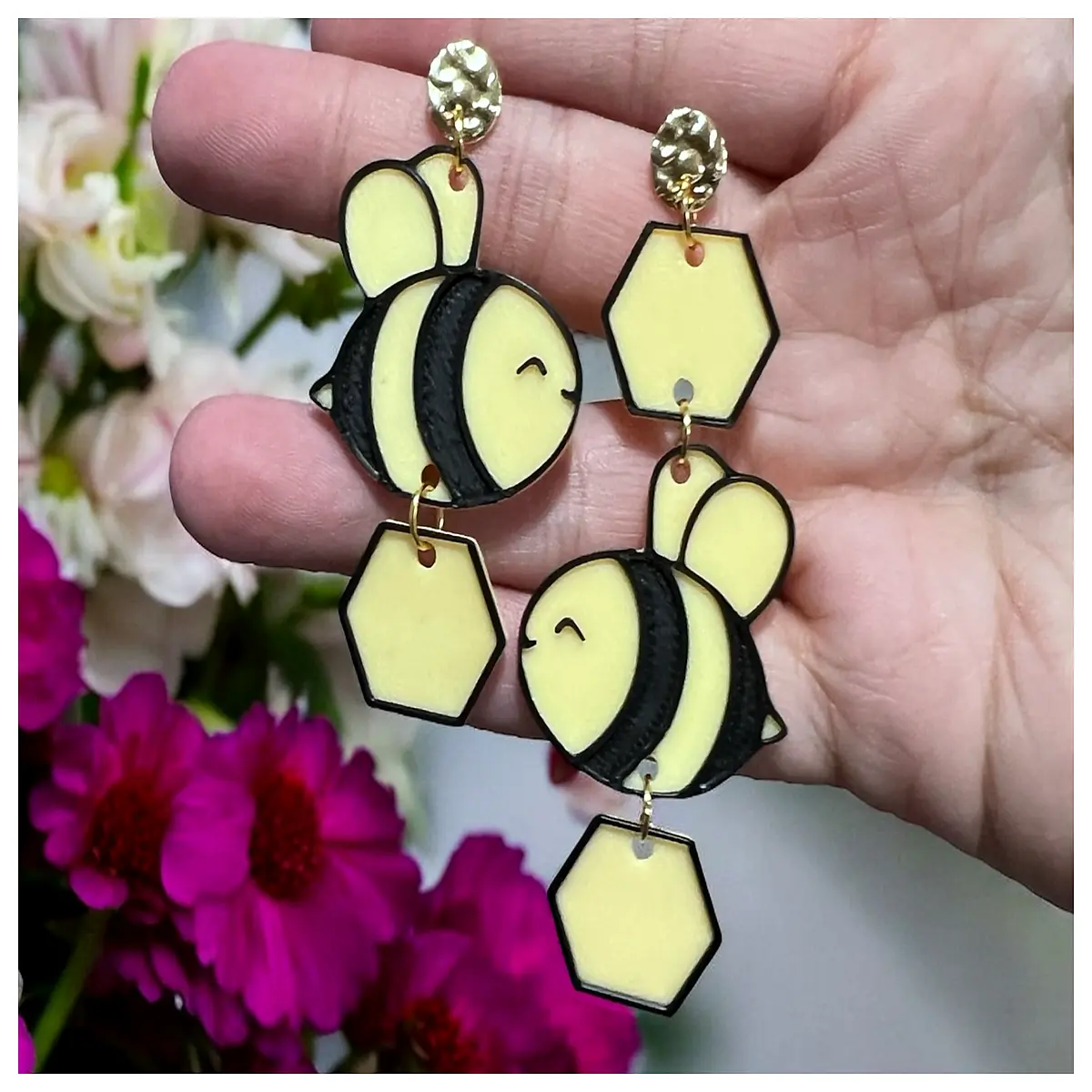 Bee Earrings Women s Style Beehive Earrings Romantic Sweet Girl Earrings Beehive Earring Jewelry Bee Charm Necklace Bee Decoration
