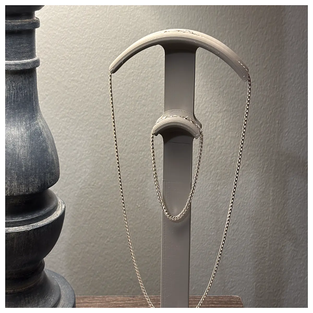 Necklace Bracelet Display Stand Jewelry Organizer Pendant Display Rack Ideal for Showcasing Your Jewelry