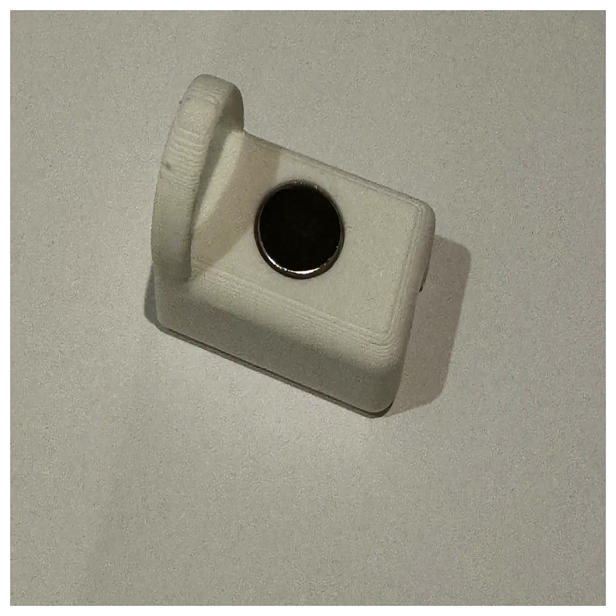 Magnetic Fishing Bait Holder Fishing Accessories Magnetic Lure Support Fishing Tool Outdoor Fishing Bait Fixation