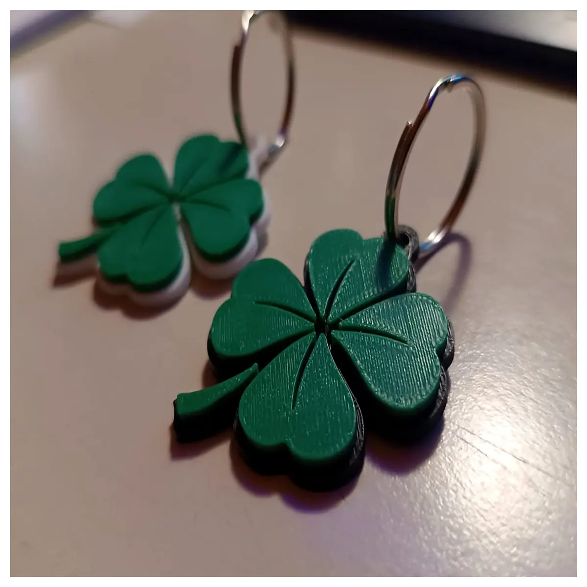 Four Leaf Keychain Lucky Charm Decoration Car Accessory Gift Keychain Parts Good Luck Charm