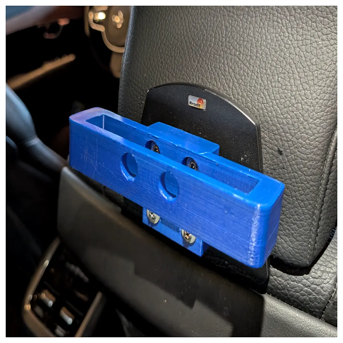 Tablet Holder AMPS Proclip Car Headrest Mount Phone Support Vehicle Accessories Bracket
