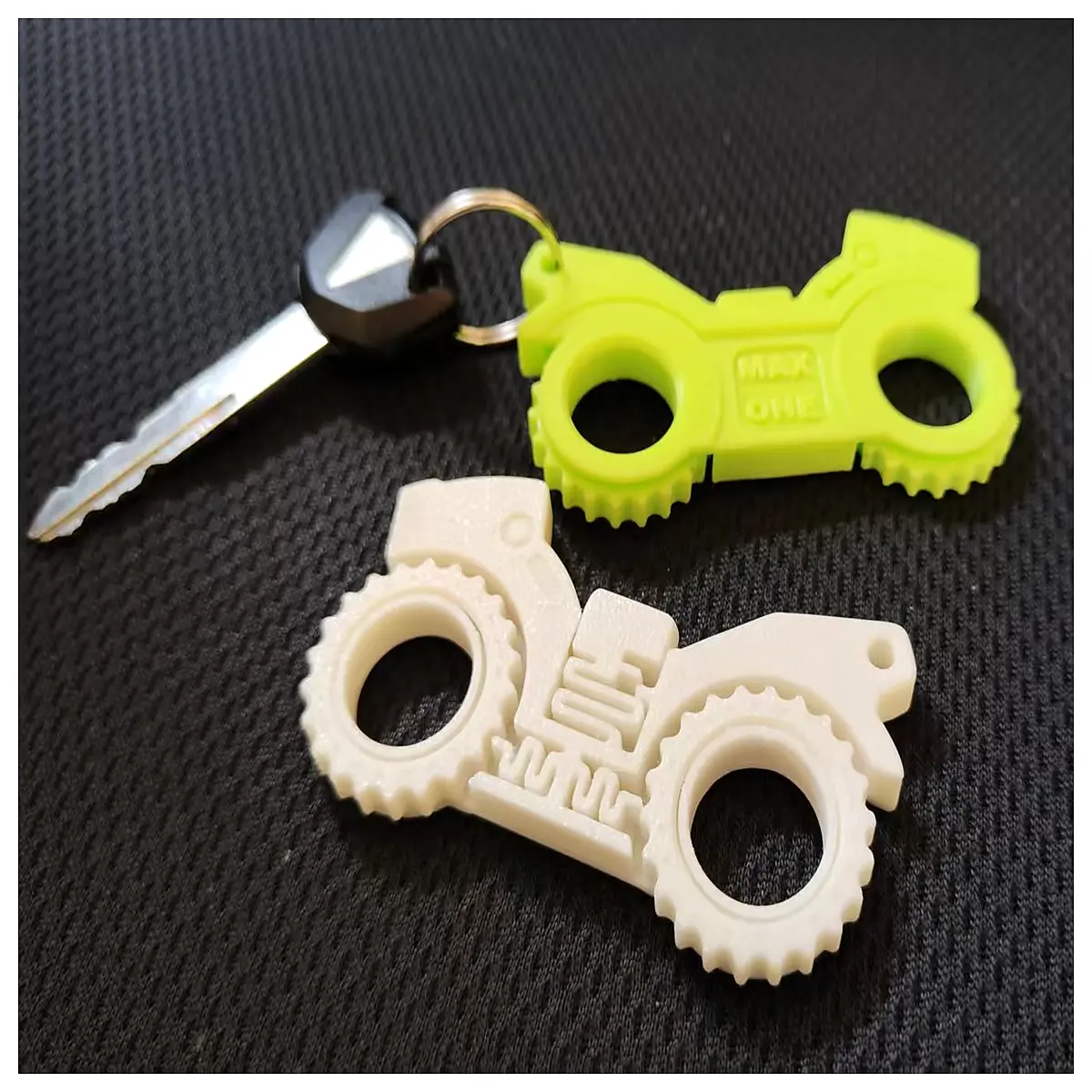 EDC Motorcycle Keychains Stress Relief Finger Spinners Push Button Release Toys Fun Hand Spinners Motorcycle Accessories Tactile Toys