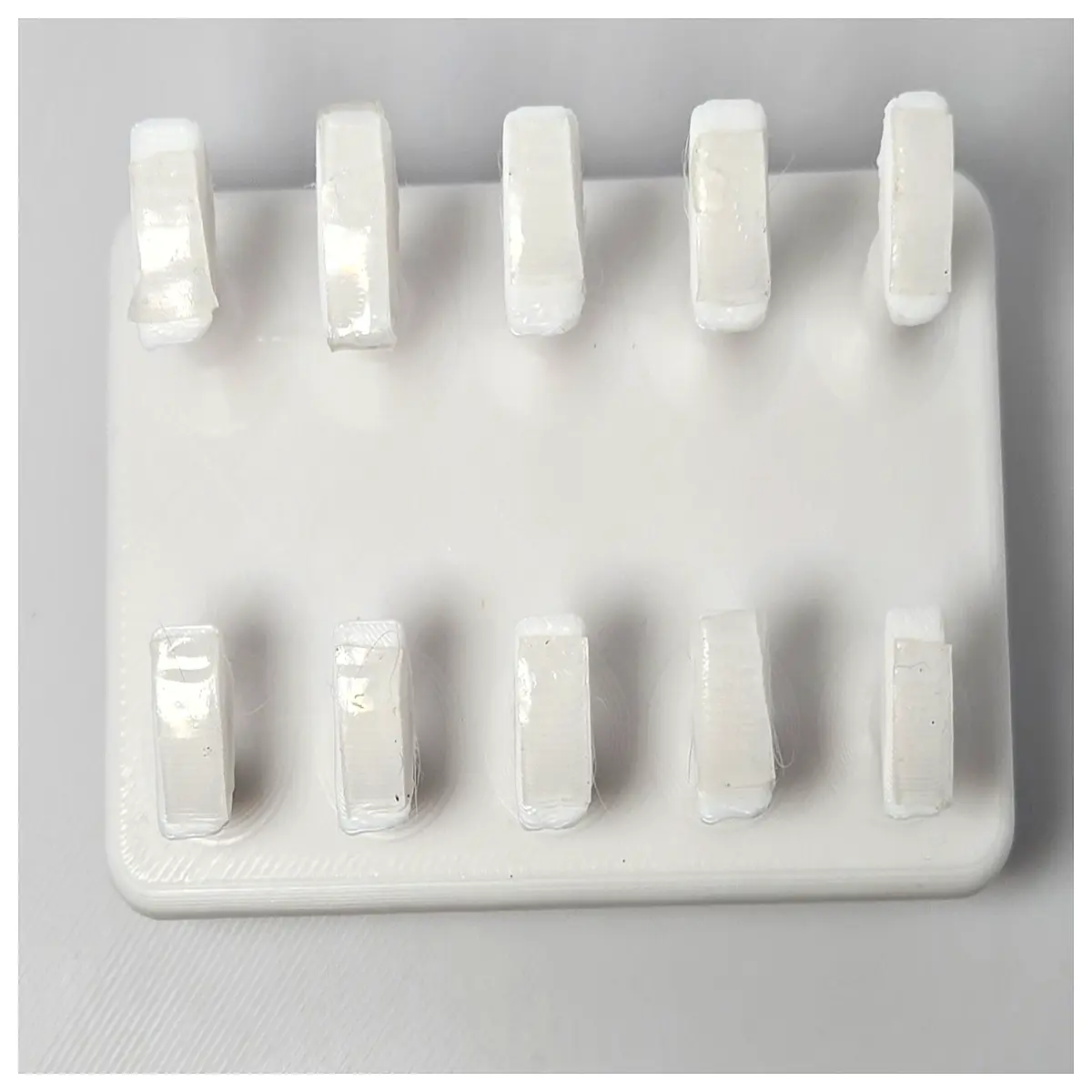 Dual Row Press Fit Nail Display Stand Model Rack for Nail Salons Retail Sales Promotion Display Shelf