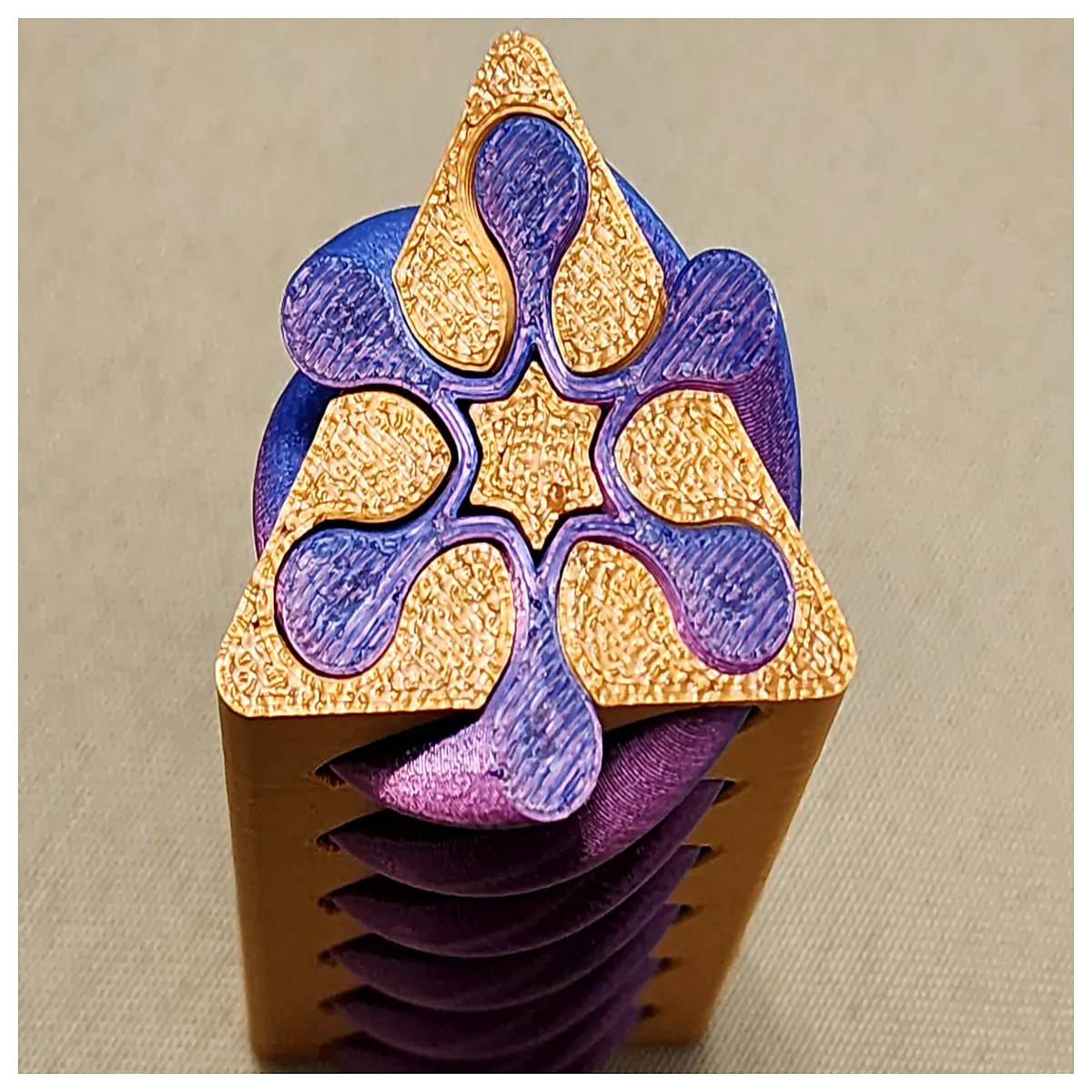 Triangular Penetrating Squeeze Toy Stress Relief Puzzle Toy Creative Release Tool Fun Brain Teaser