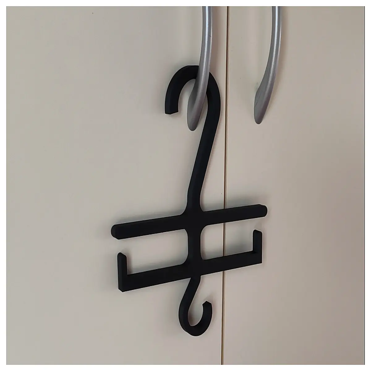 Strappy Pants Display Rack Hanging Display Window Showcase Clothing Rack Promotion Display Indoor Retail Strappy Pants Stand