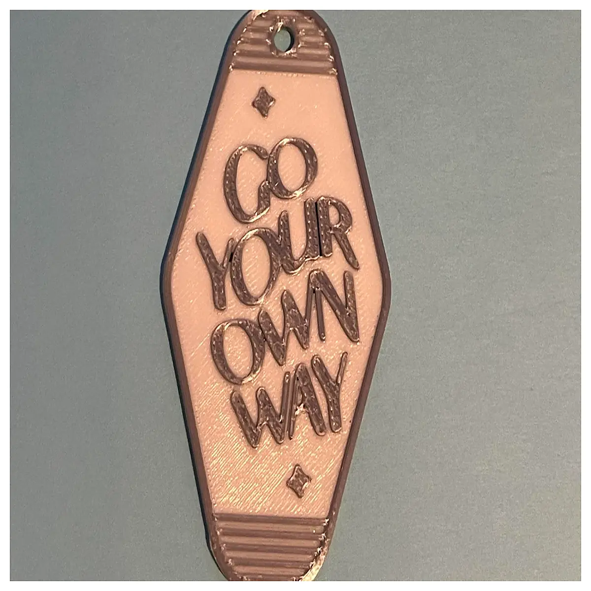 Vintage Motel Key Chain Classic Car Memorabilia Travel Lover Gift Car Decoration Accessory Key Chain Collectible