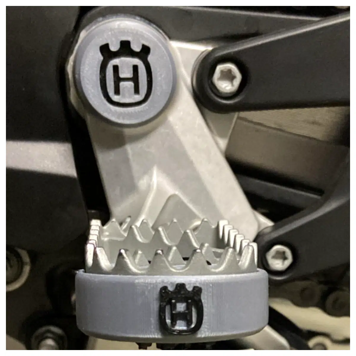 Huskie Scooter Pads Brake Blocks Motorcycle Parts Deck Protection Reduce Wear Cycling Safety Skid Plate Accessories