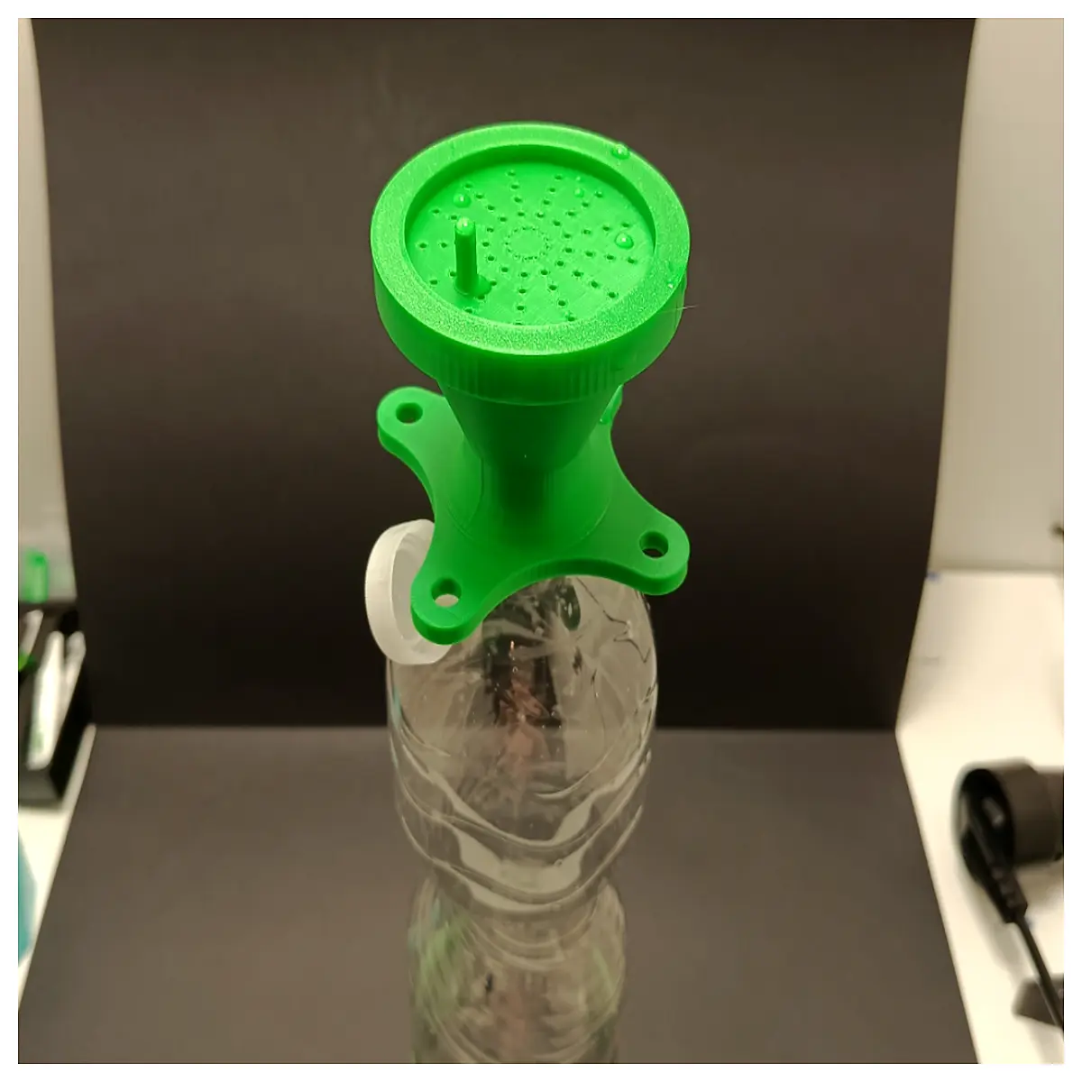 Outdoor Shower Head PET Bottle DIY Rinse Sports Fitness Water Hose Accessory Leak Proof Dripping Prevention