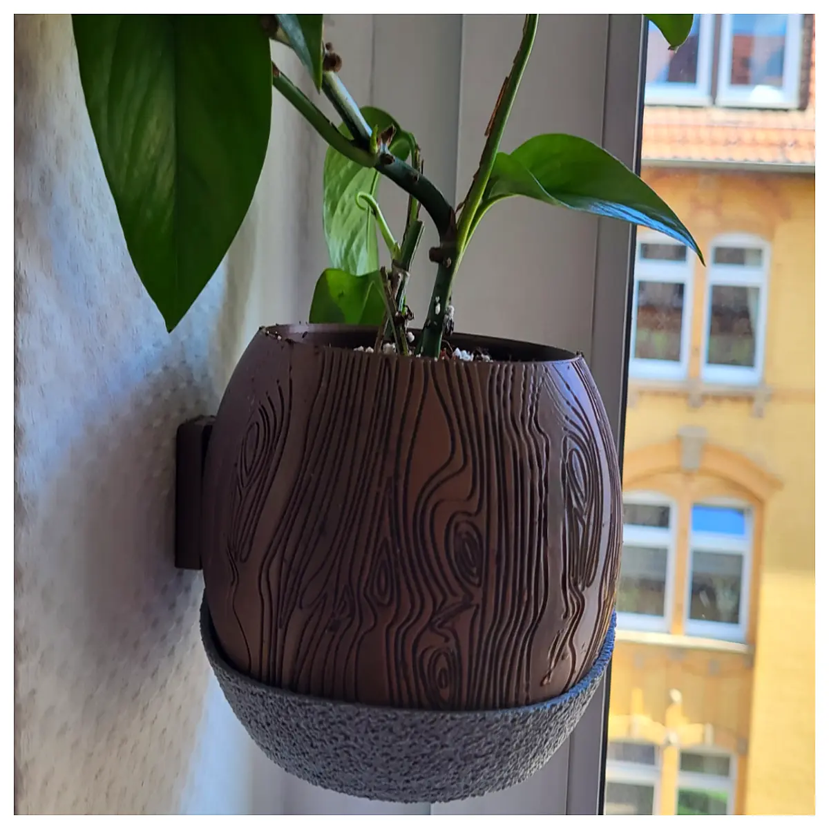 Wall Mounted Wood Grain Planter Velvet Faux Moss Decorative Hanging Flower Pot Indoor Garden Wall Decor Modern Minimalist