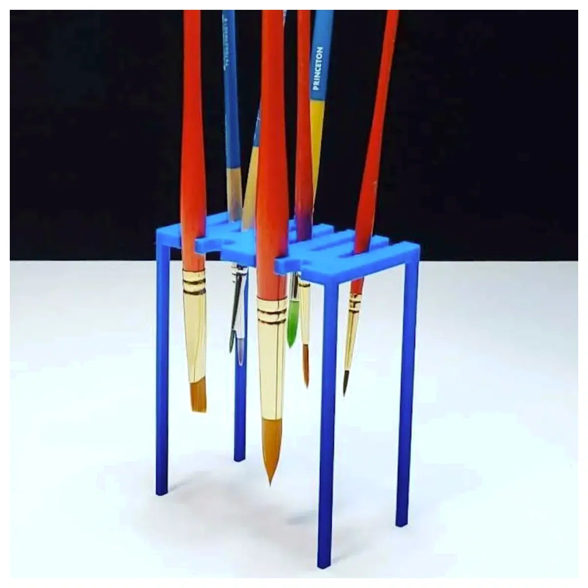 Paint Brush Holder Bristle Down Painting Support Stand Easel Art Supplies Brush Holder Stabilizer Ideal for Watercolor Oil Painting